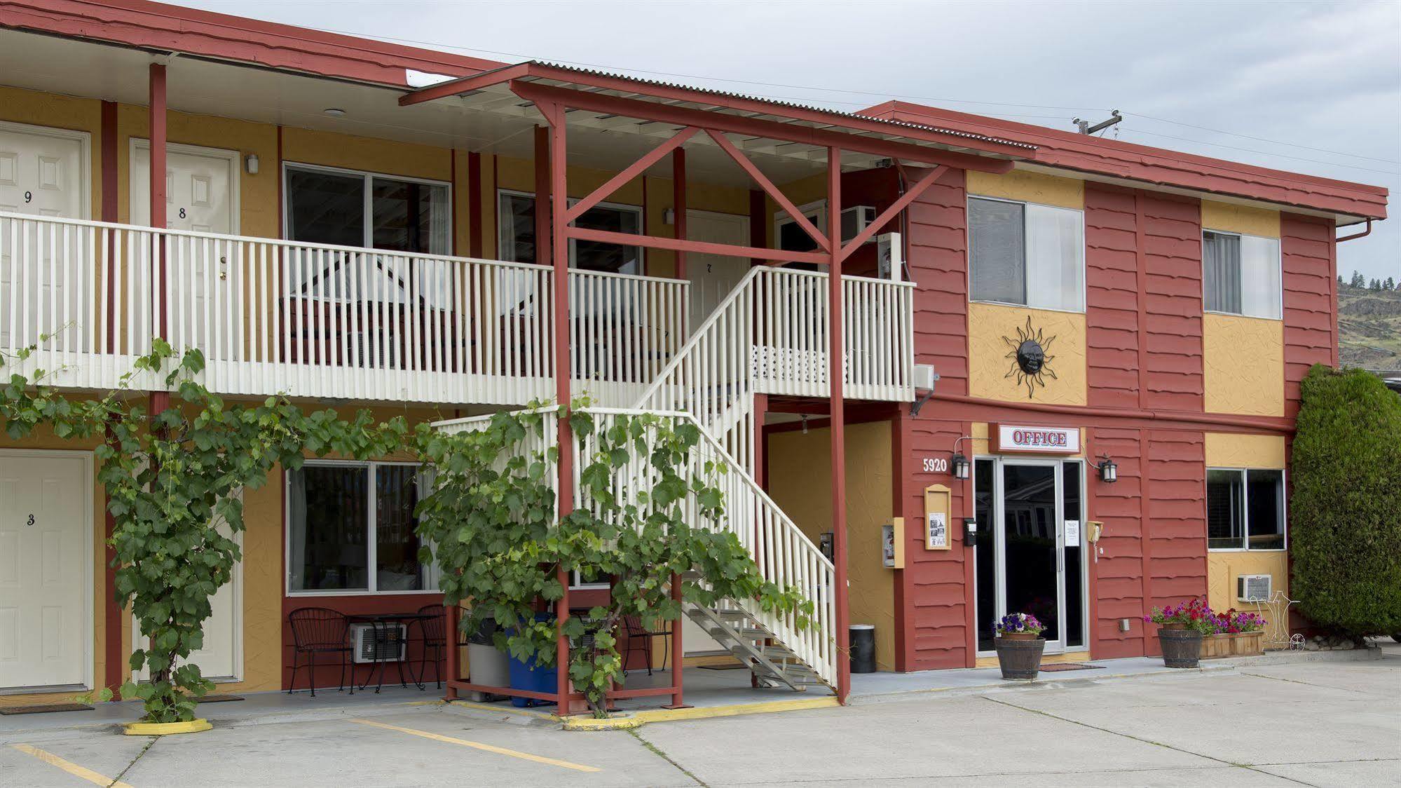 Maple Leaf Motel Inn Towne Osoyoos Exterior foto
